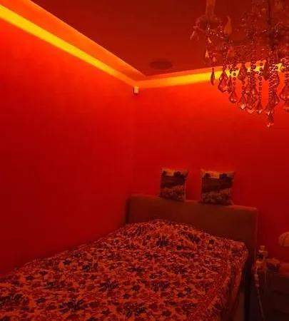 Homestay szállás Super Luxury Room For Two In The Center Of Burgas Burgasz