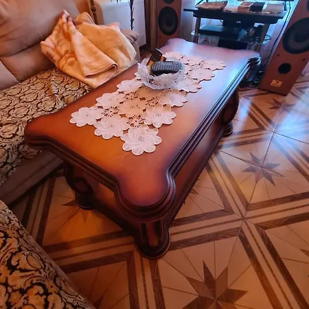 Super Luxury Room For Two In The Center Of Burgas Homestay szállás *
